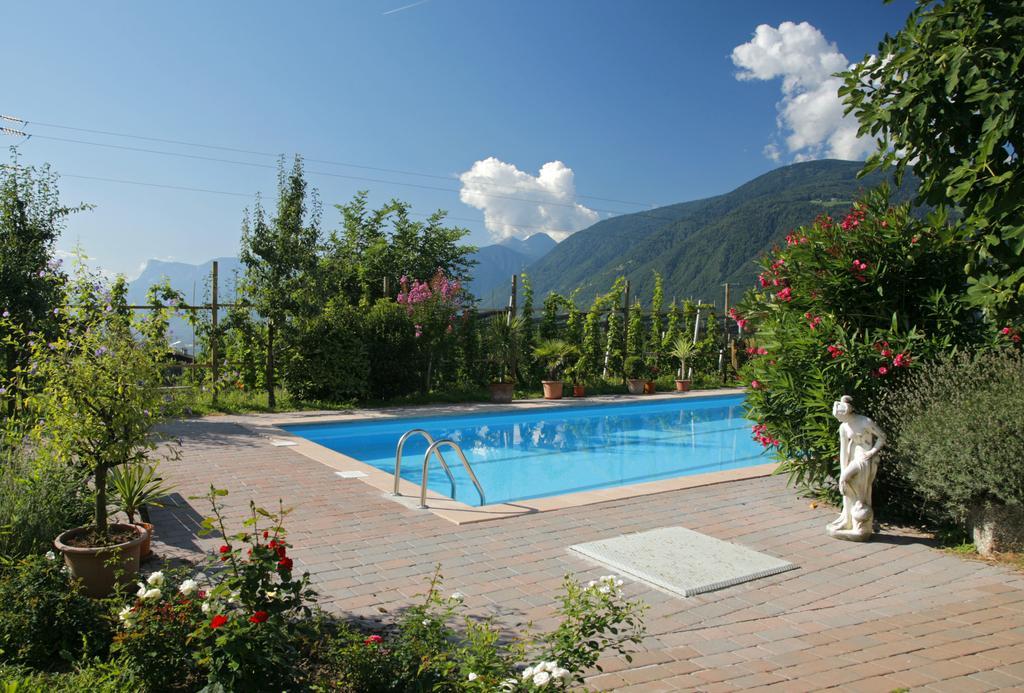 Garni-Hotel Tritscherhof Tirolo Exterior photo